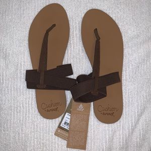 Women’s reef sandal size 10